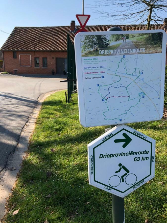 De Holsterhoeve Beringen Bagian luar foto